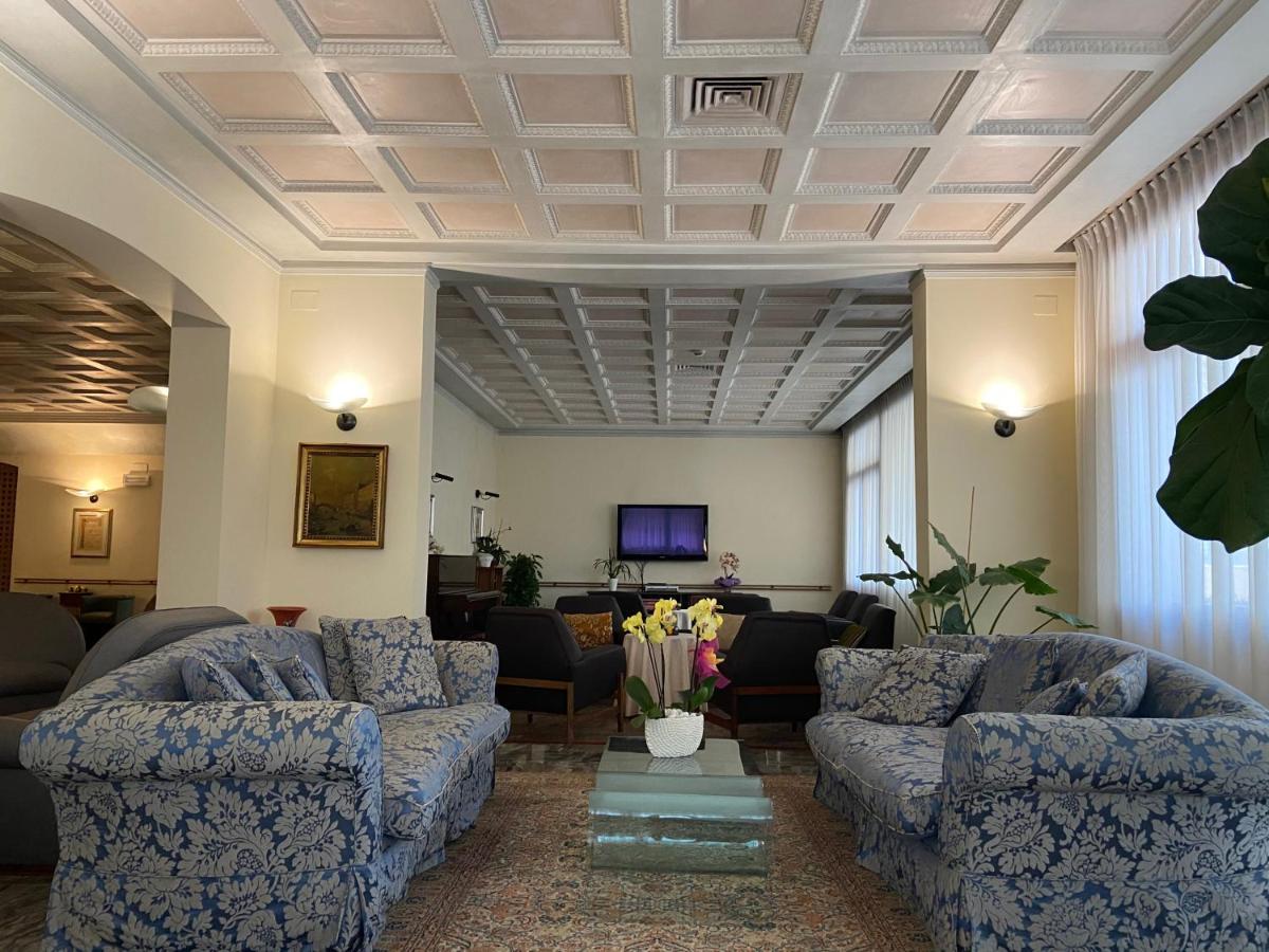 Hotel Terme Dolomiti 아바노테르메 외부 사진