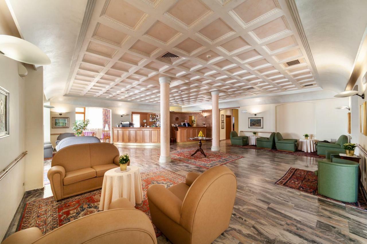 Hotel Terme Dolomiti 아바노테르메 외부 사진